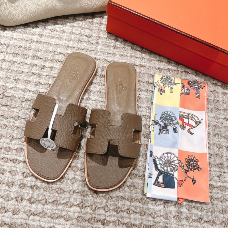 H**mes slippers